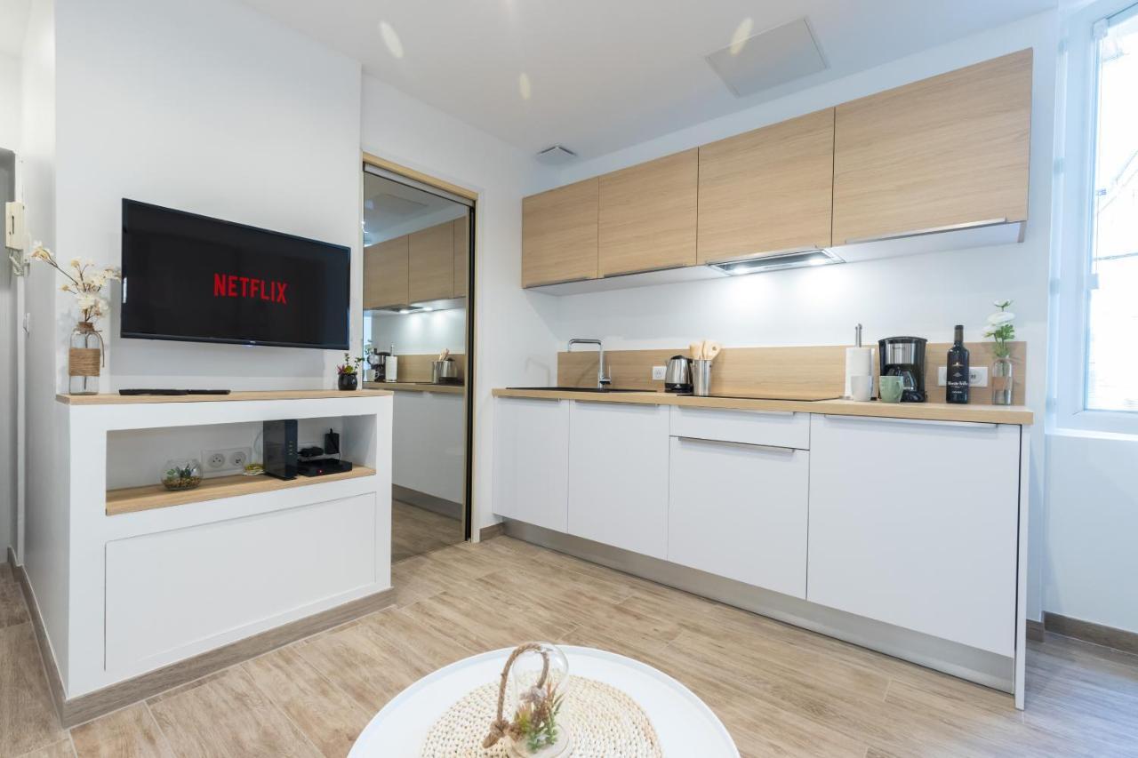 Le Clemenceau Apartment อองทีบส์ ภายนอก รูปภาพ